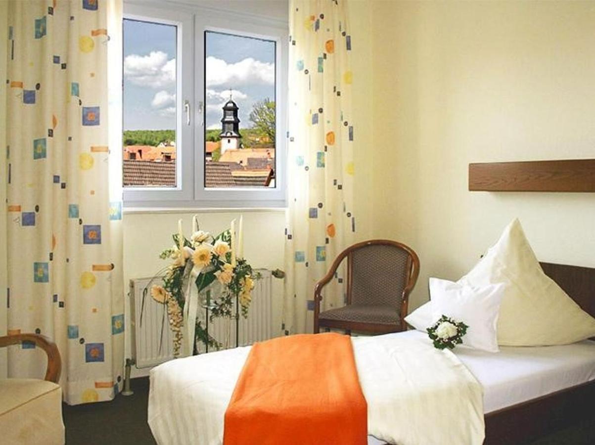 Hotel Zur Krone Ronneburg  Zewnętrze zdjęcie
