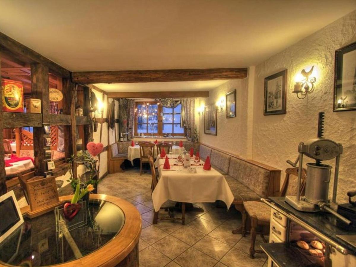 Hotel Zur Krone Ronneburg  Zewnętrze zdjęcie