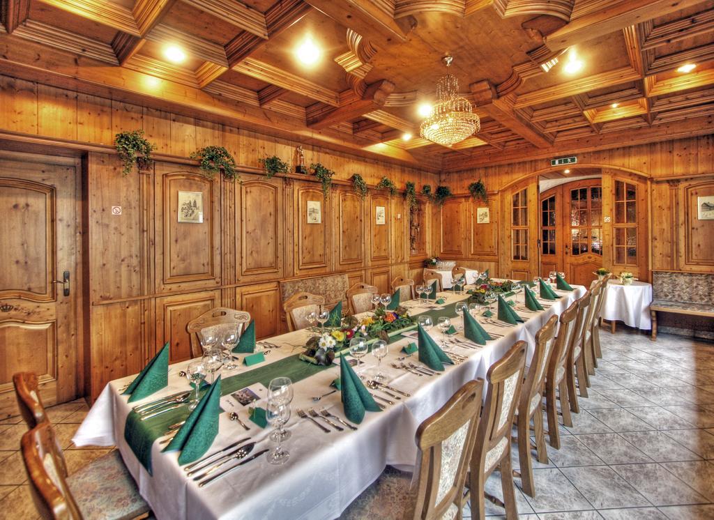 Hotel Zur Krone Ronneburg  Zewnętrze zdjęcie